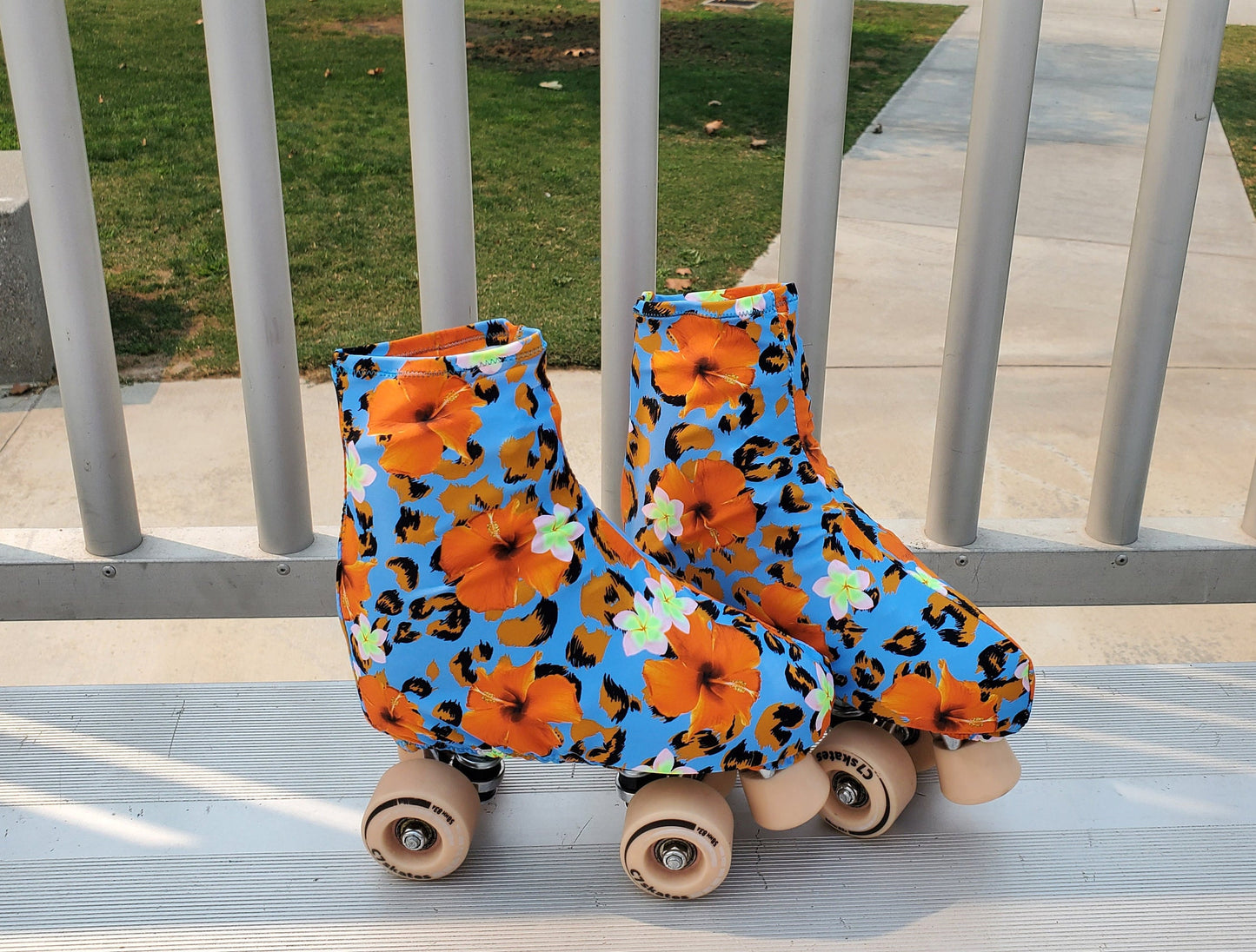 Hibiscus-Cheetah Roller Skate Boot Cover/Huggie